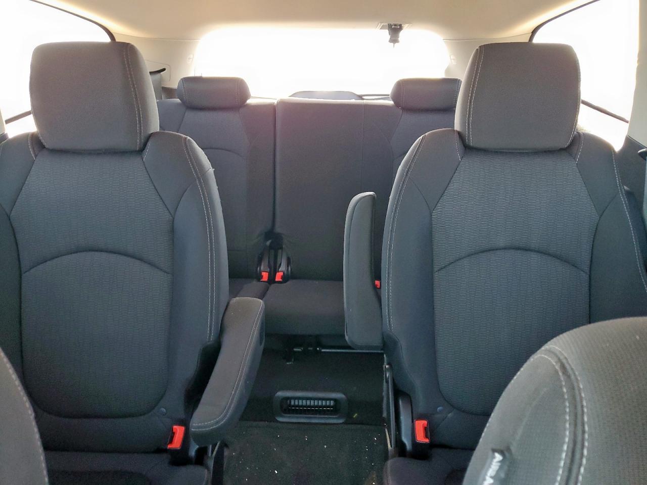 Chevrolet Traverse Lt Image 12