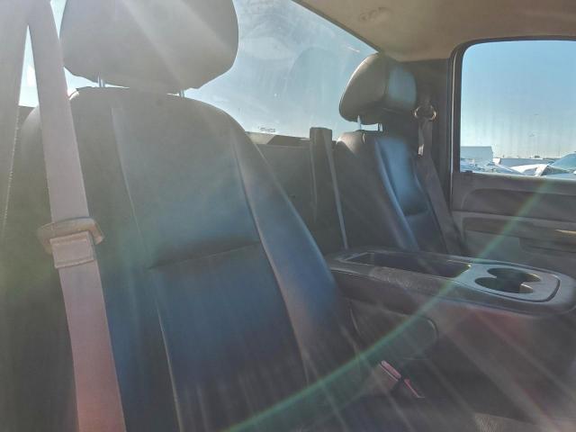 Chevrolet Silverado C2500 Heavy Duty Image 10