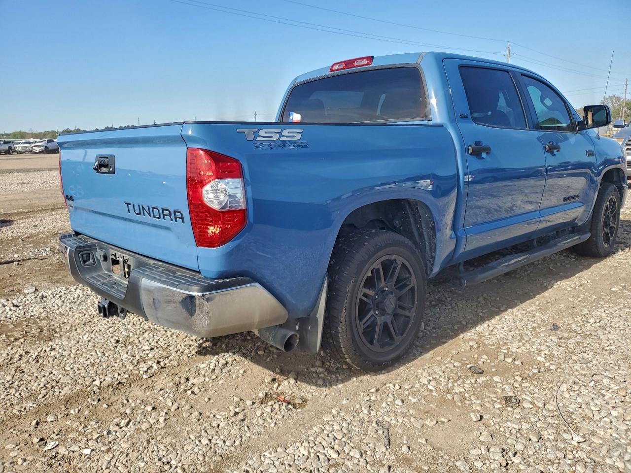 Toyota Tundra Crewmax Sr5 Image 2
