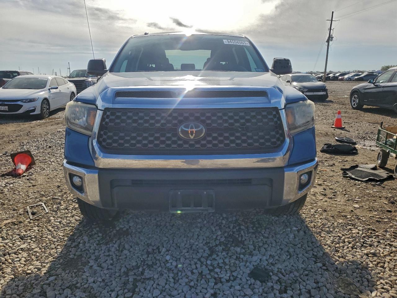 Toyota Tundra Crewmax Sr5 Image 8