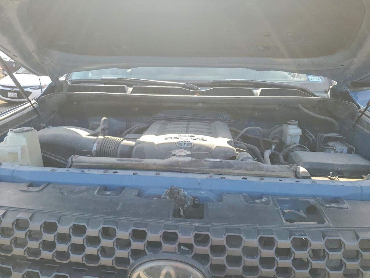 Toyota Tundra Crewmax Sr5 Image 10