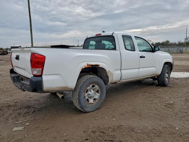 Toyota Tacoma Access Cab Image 2
