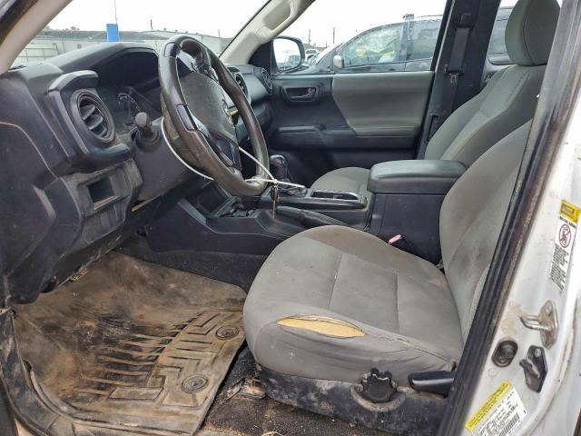 Toyota Tacoma Access Cab Image 9