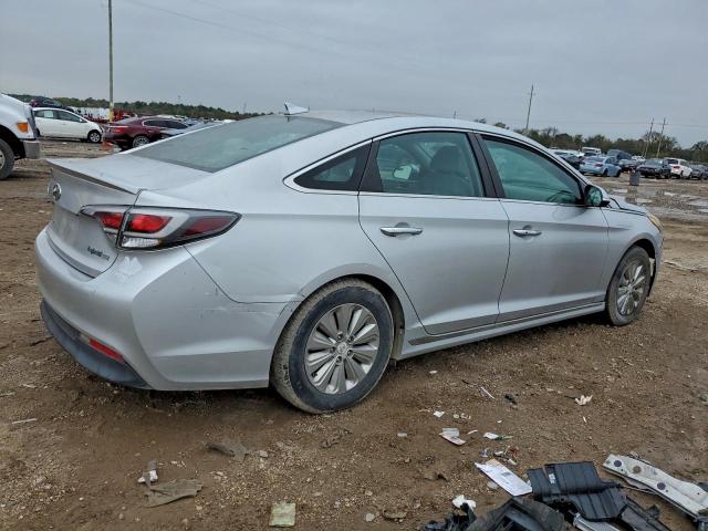 Hyundai SONATA Hybrid Image 2