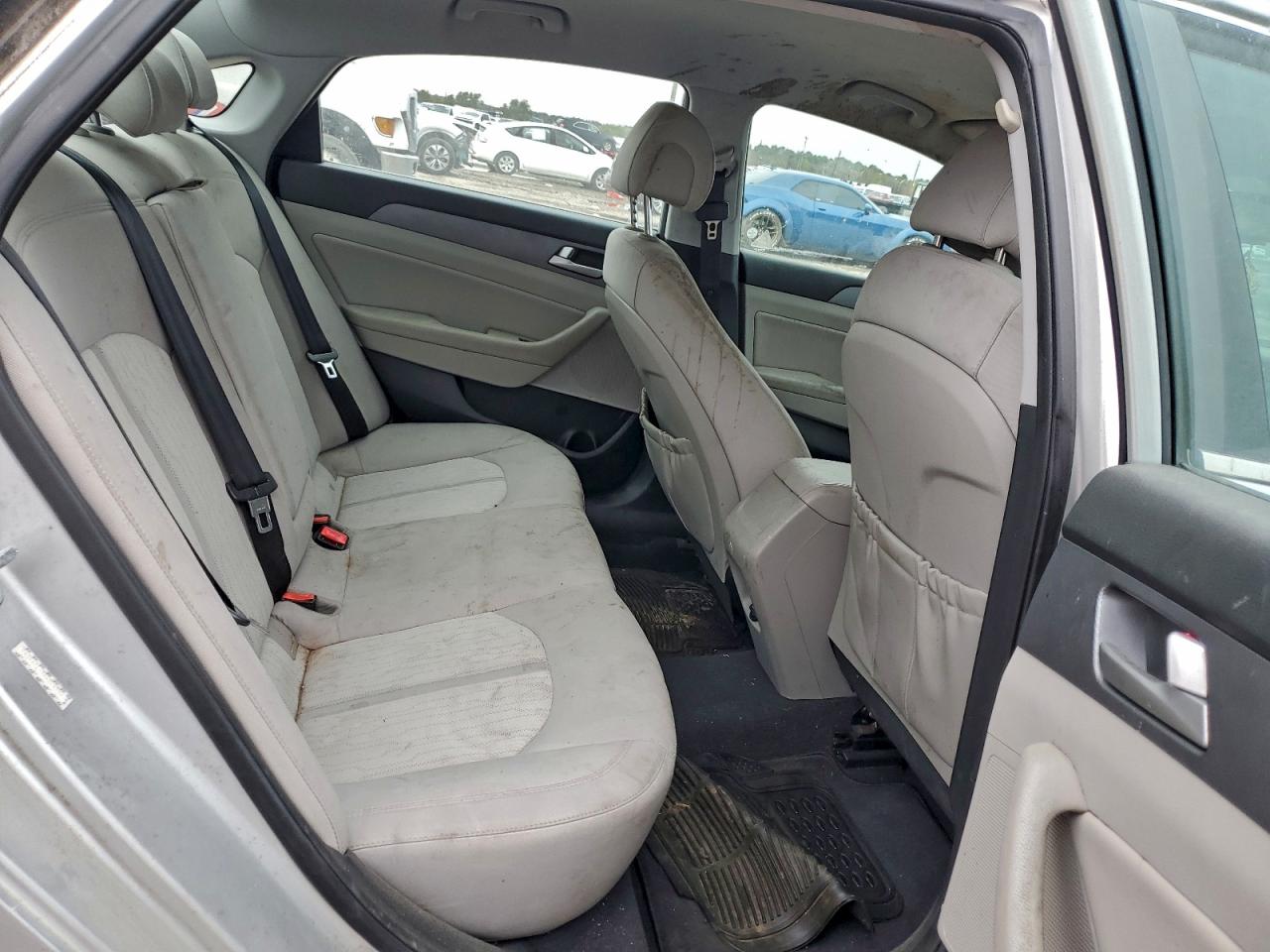 Hyundai SONATA Hybrid Image 13