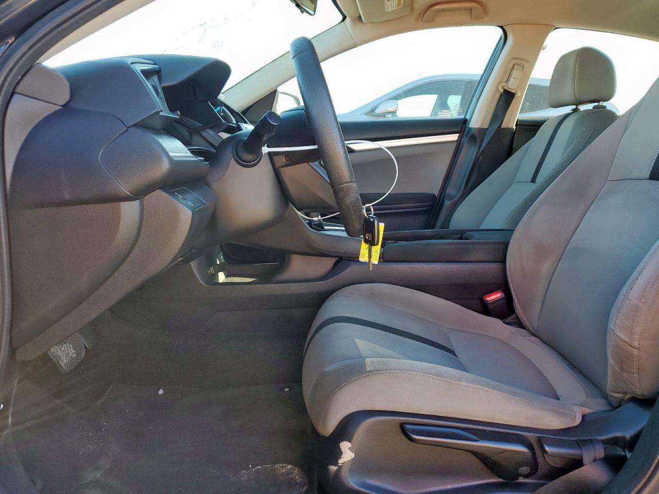 Honda Civic Lx Image 10