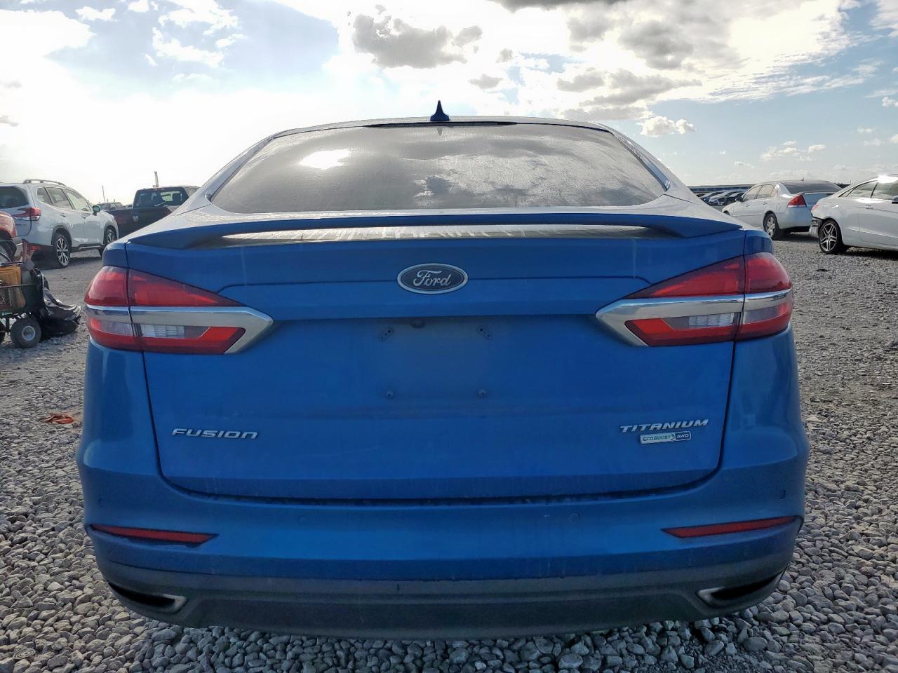 Ford Fusion Titanium Image 7