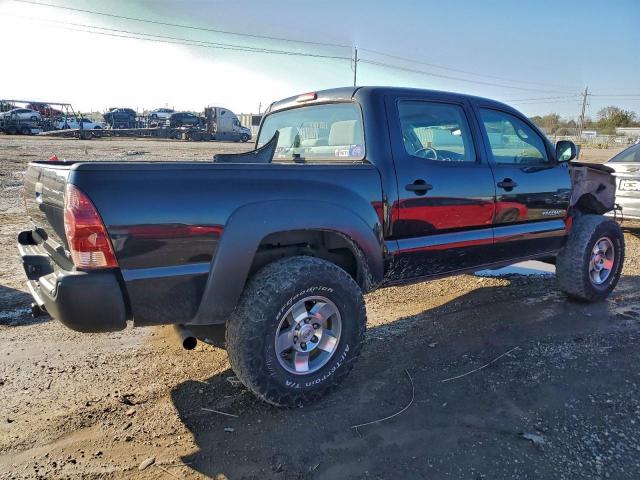 Toyota Tacoma Double Cab Image 2