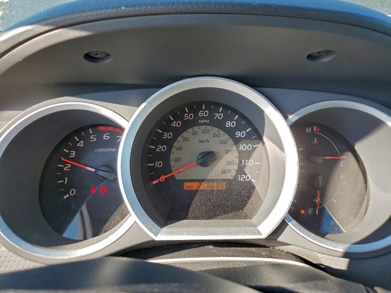 Toyota Tacoma Double Cab Image 11