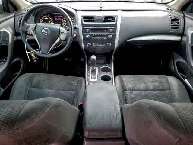 Nissan Altima 2.5 Image 4