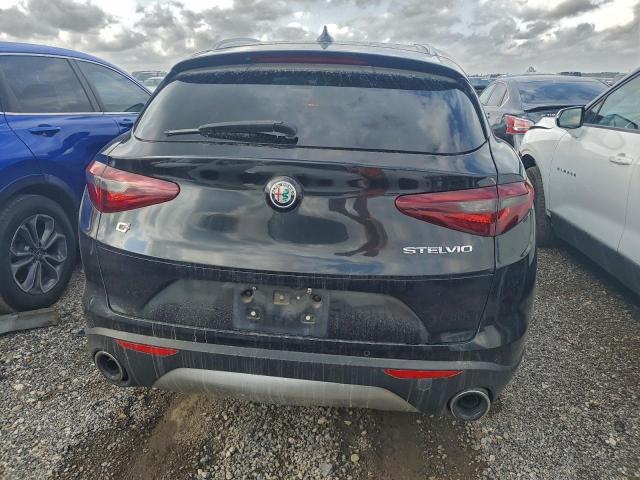 Alfa Romeo Stelvio Ti Image 10