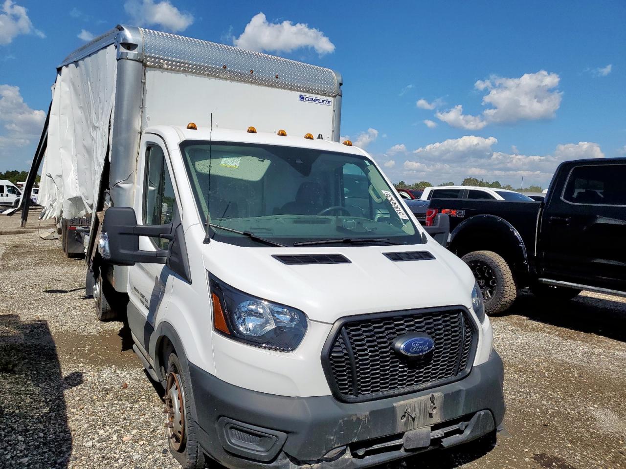 Ford Transit T-250 Image 11