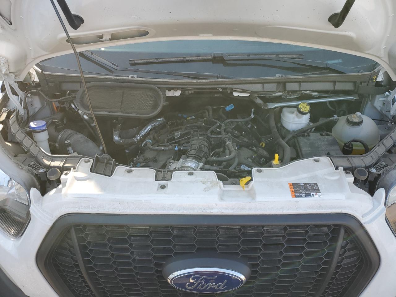 Ford Transit T-250 Image 12