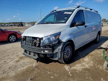  Salvage Mercedes-Benz Metris