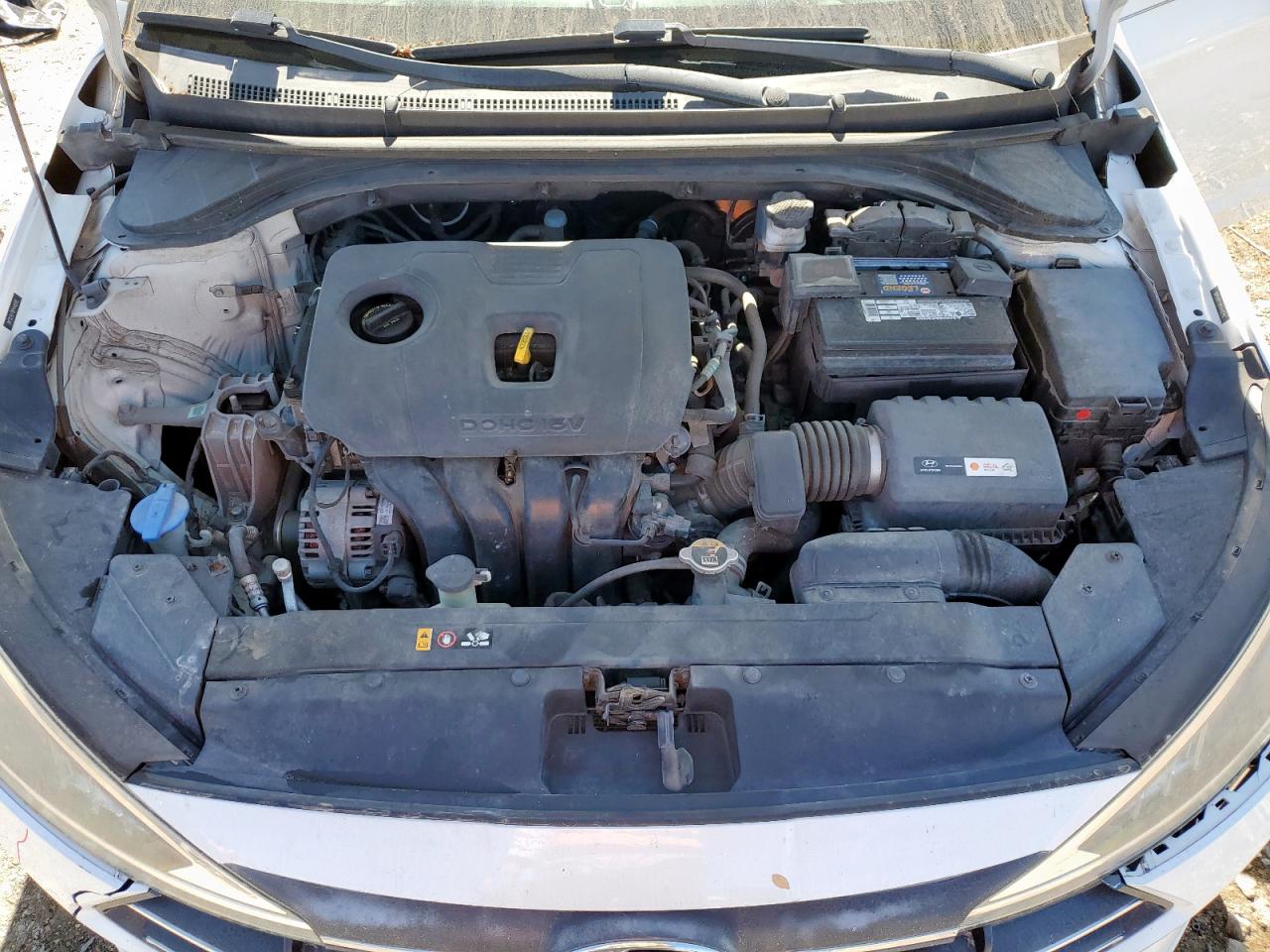 Hyundai ELANTRA Sel Image 10