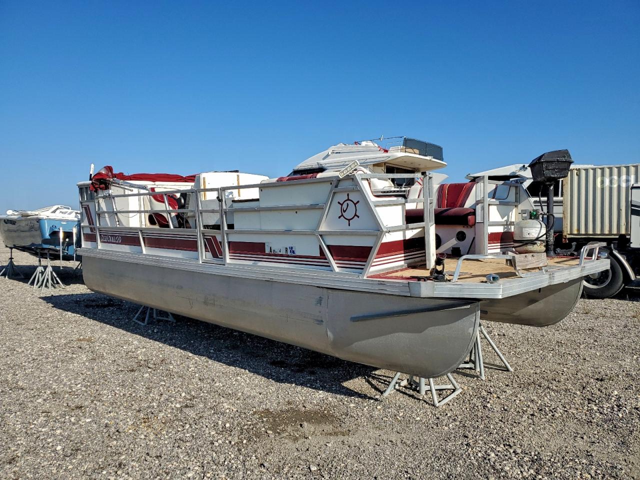 J.c. Pontoons Boat Image 1