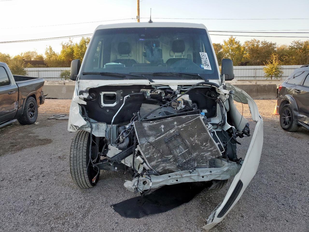 Mercedes-Benz Sprinter 2500 Image 4