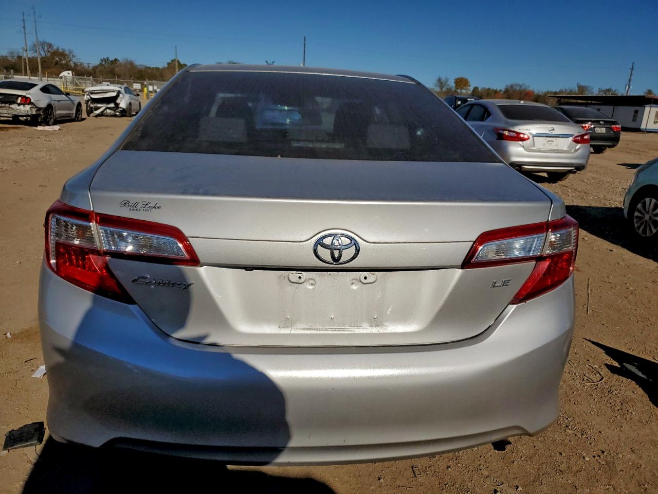 Toyota Camry L Image 7