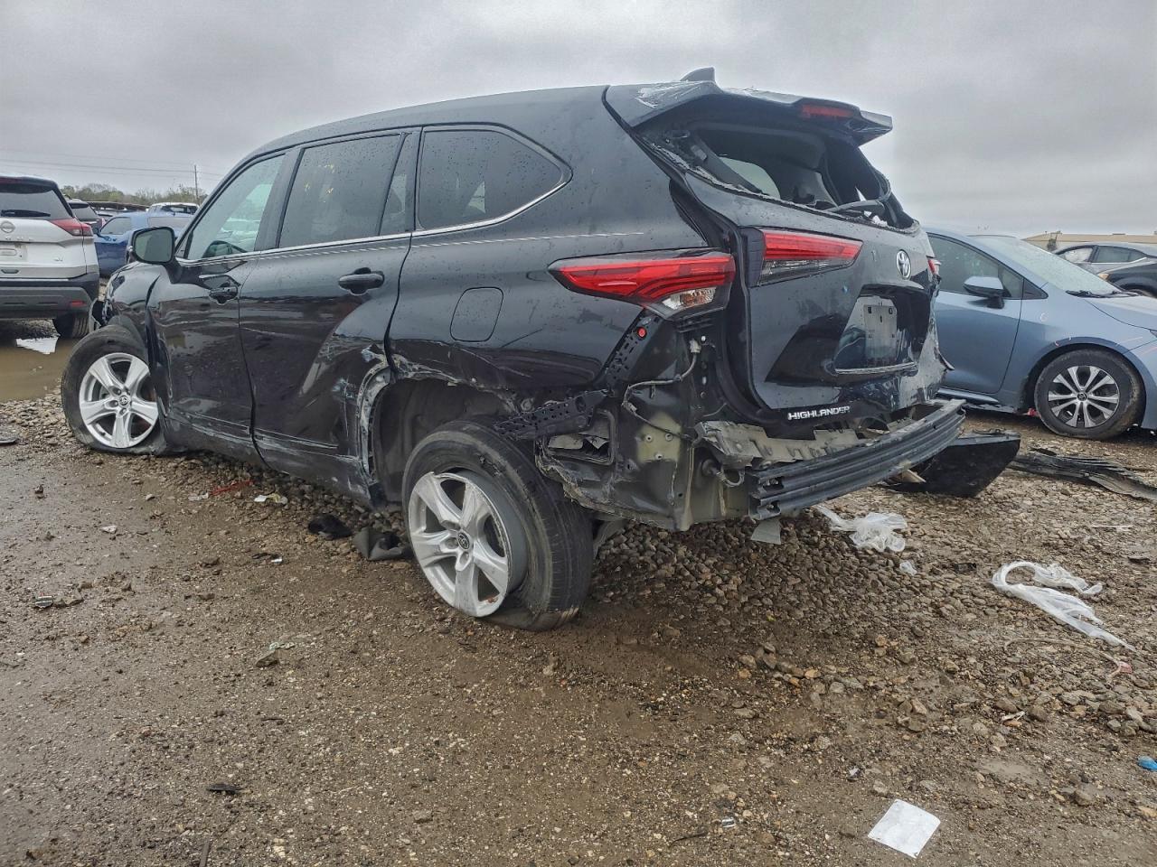 Toyota Highlander L Image 3