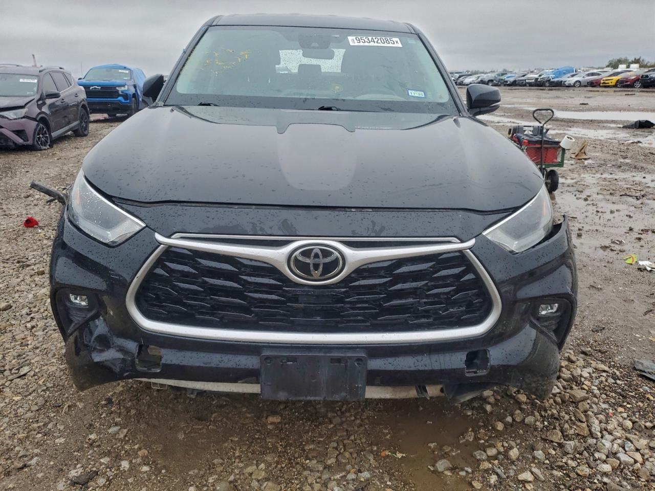 Toyota Highlander L Image 5