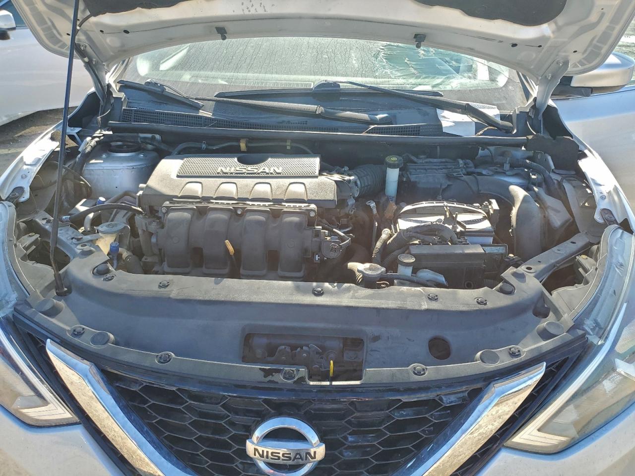 Nissan Sentra S Image 9