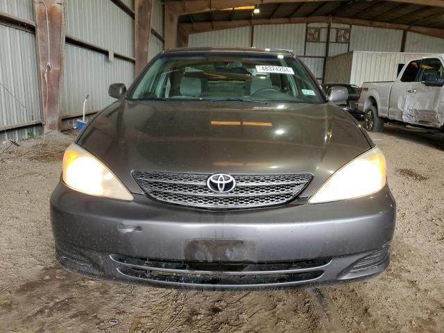 Toyota Camry Le Image 5