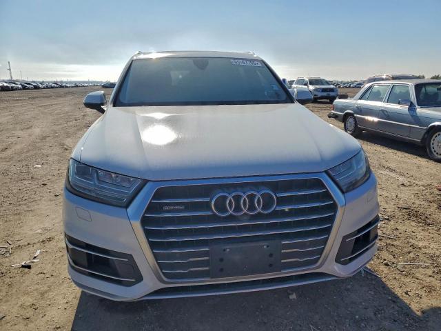 Audi Q7 Premium Plus Image 3