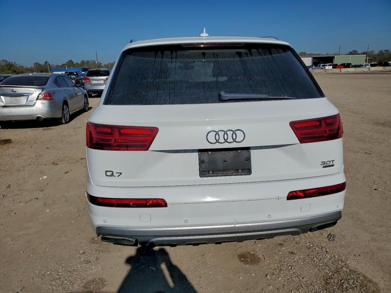 Audi Q7 Premium Plus Image 4