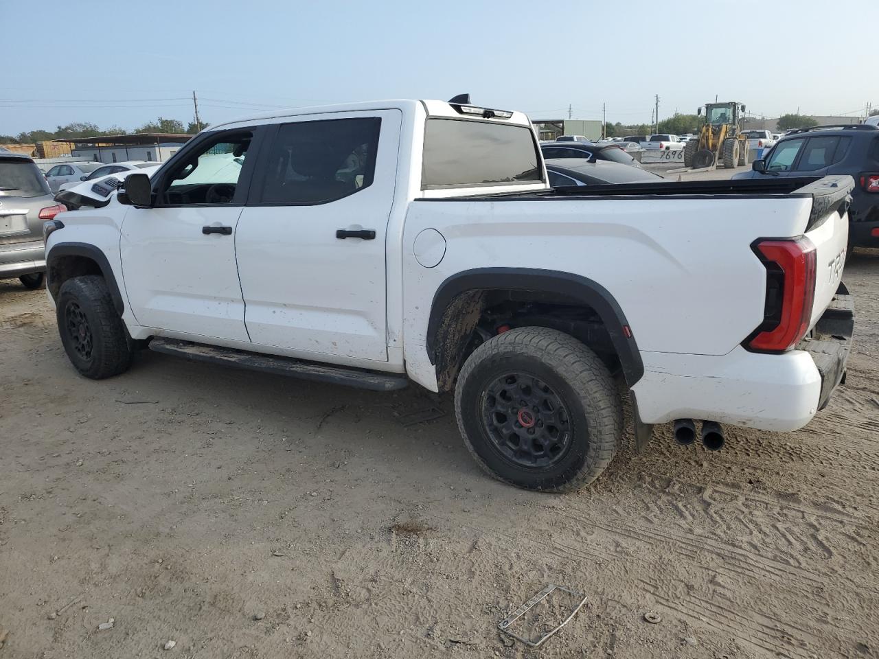 Toyota Tundra Crewmax Limited Image 4