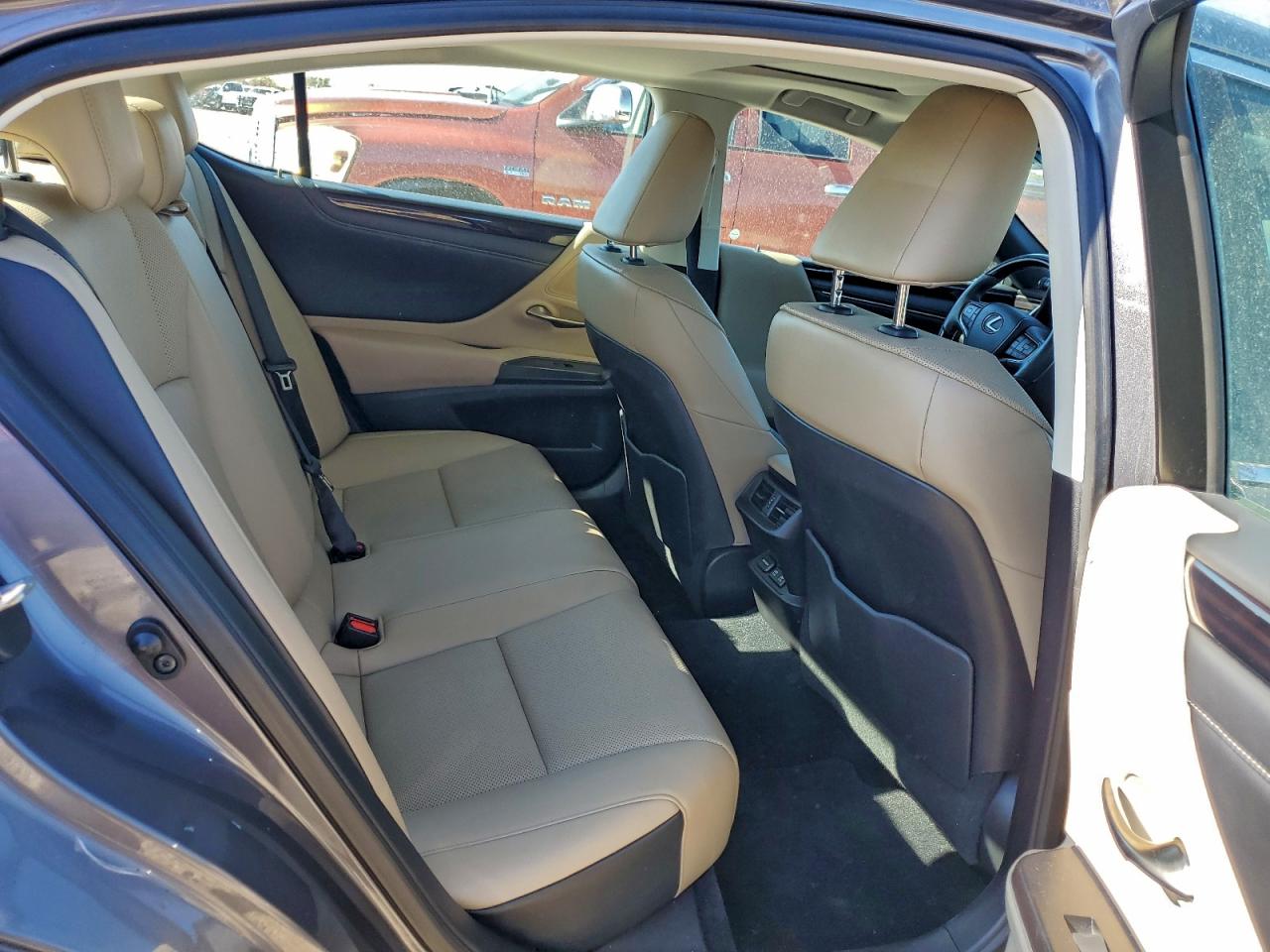 Lexus Es 350 Image 10