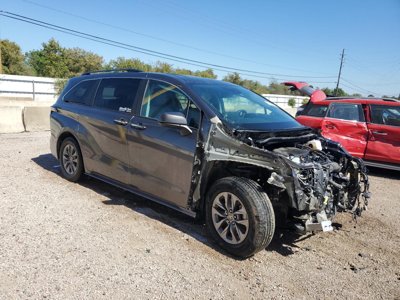 Toyota Sienna Xle Image 5