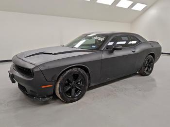  Salvage Dodge Challenger