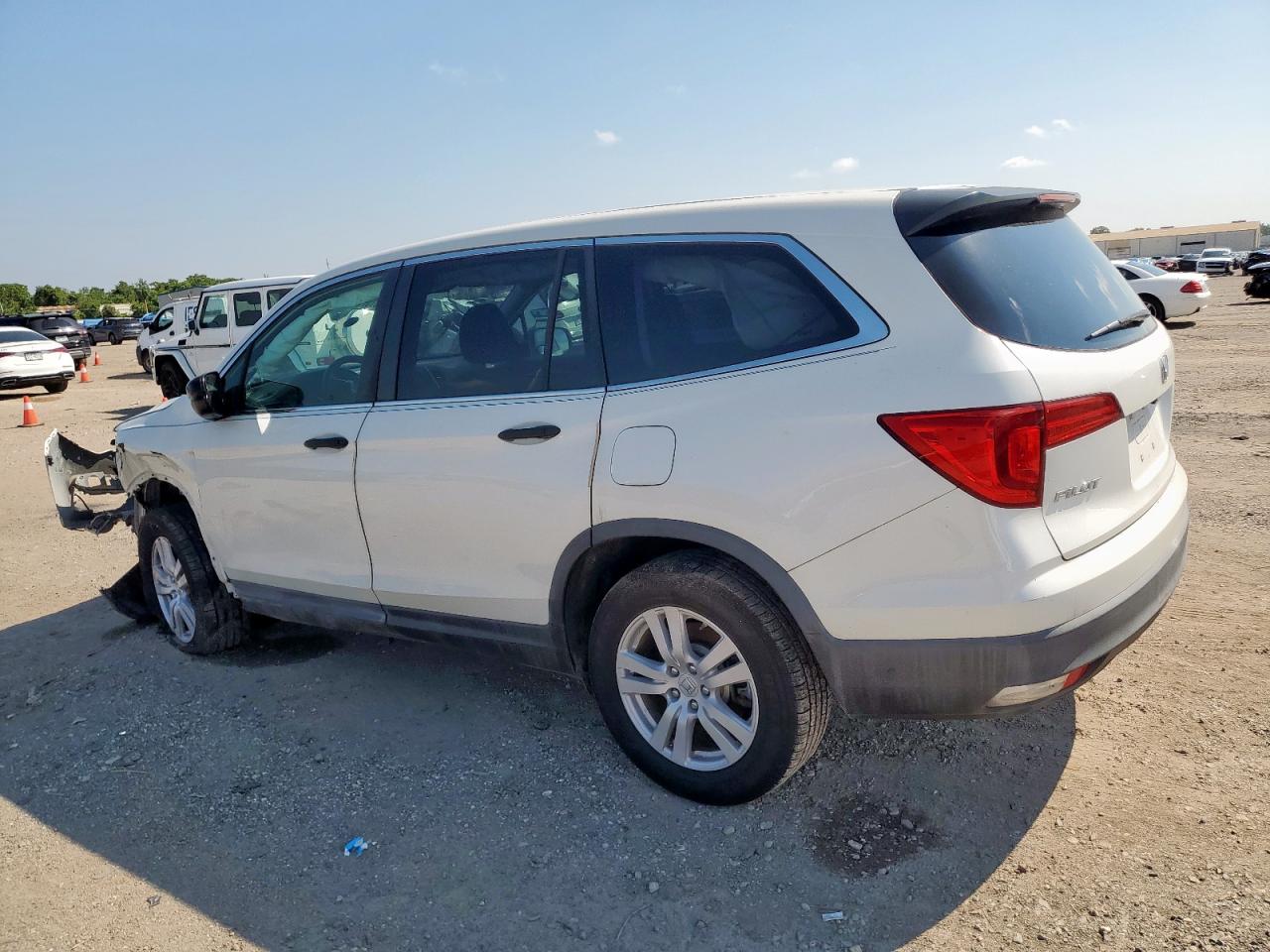 Honda Pilot Lx Image 2