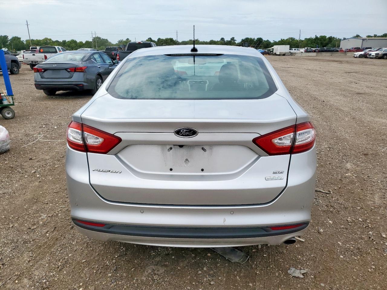 Ford Fusion Se Image 5
