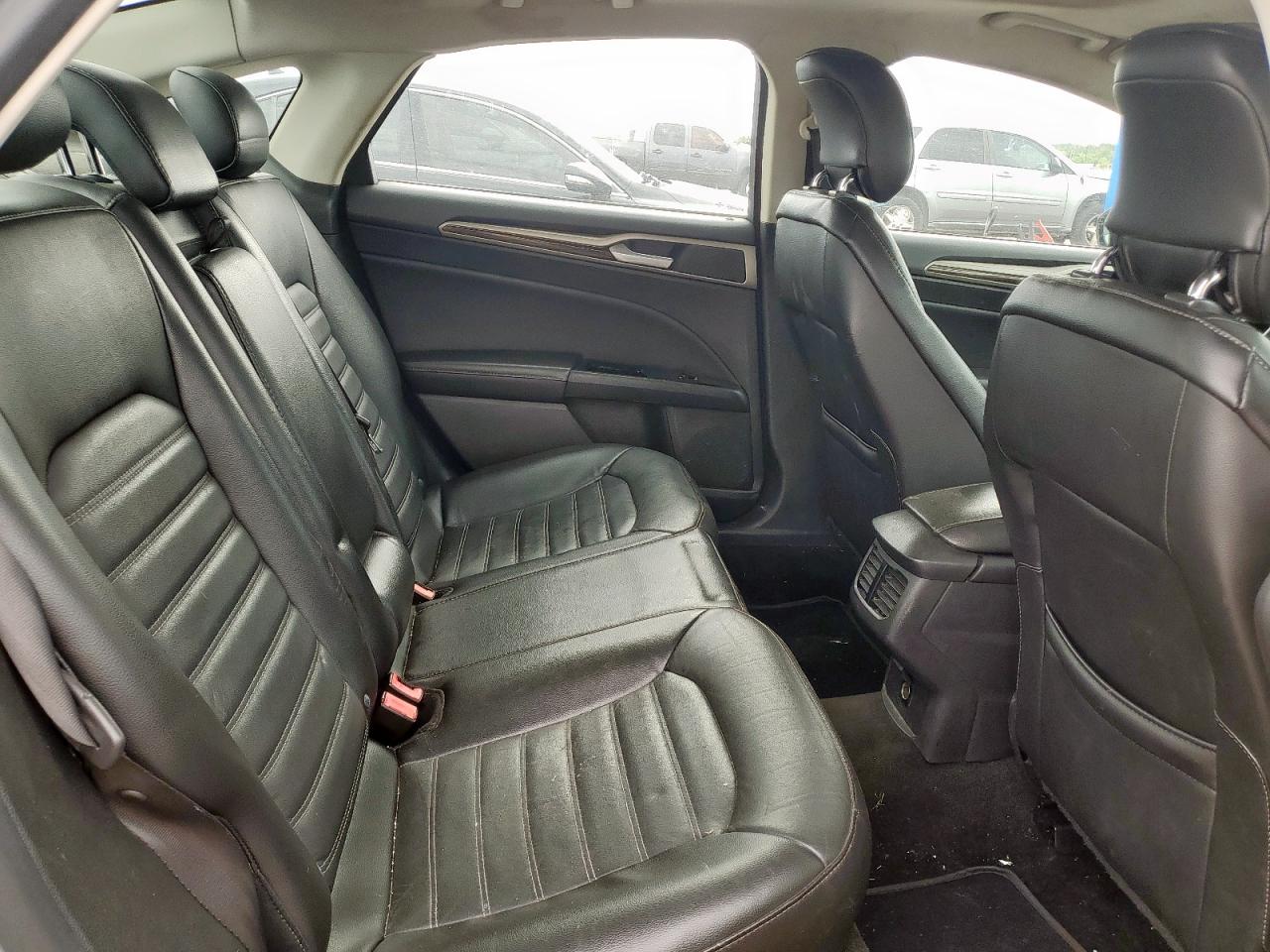 Ford Fusion Se Image 9