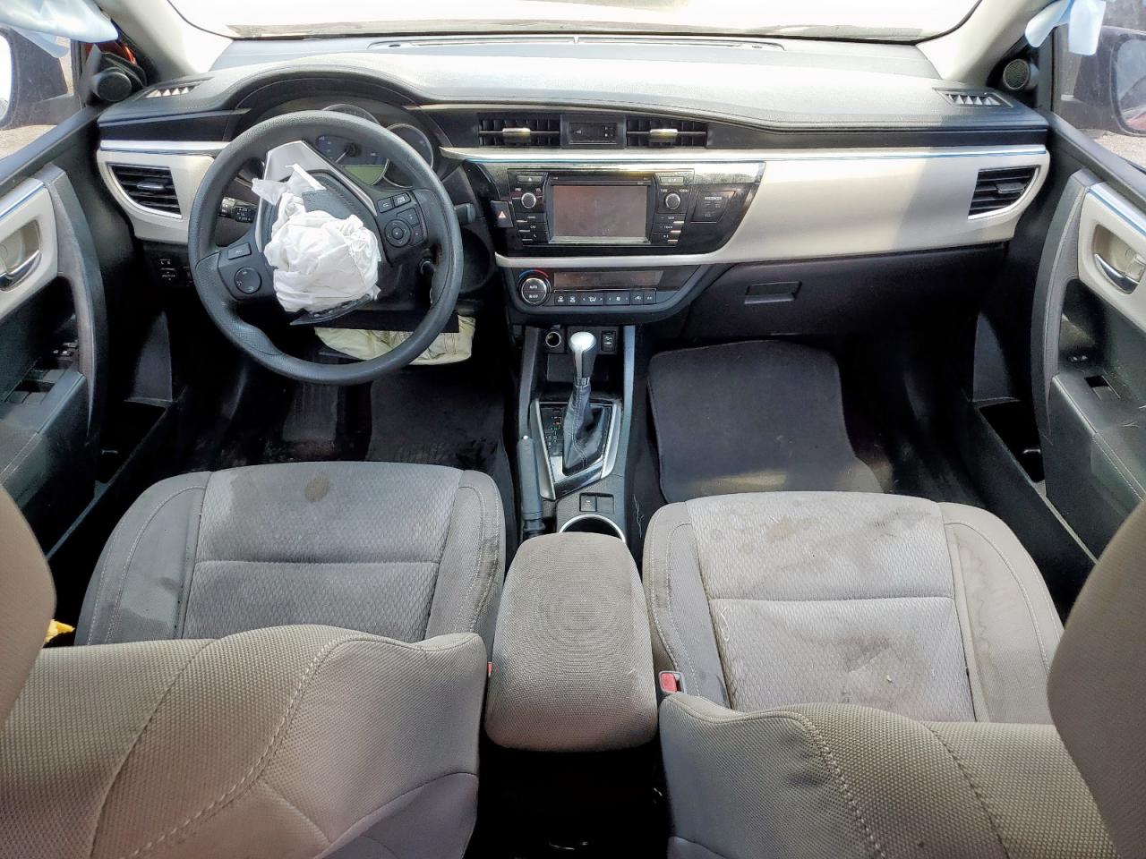 Toyota Corolla L Image 4