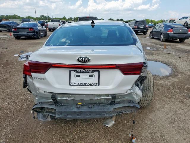 Kia Forte Fe Image 4