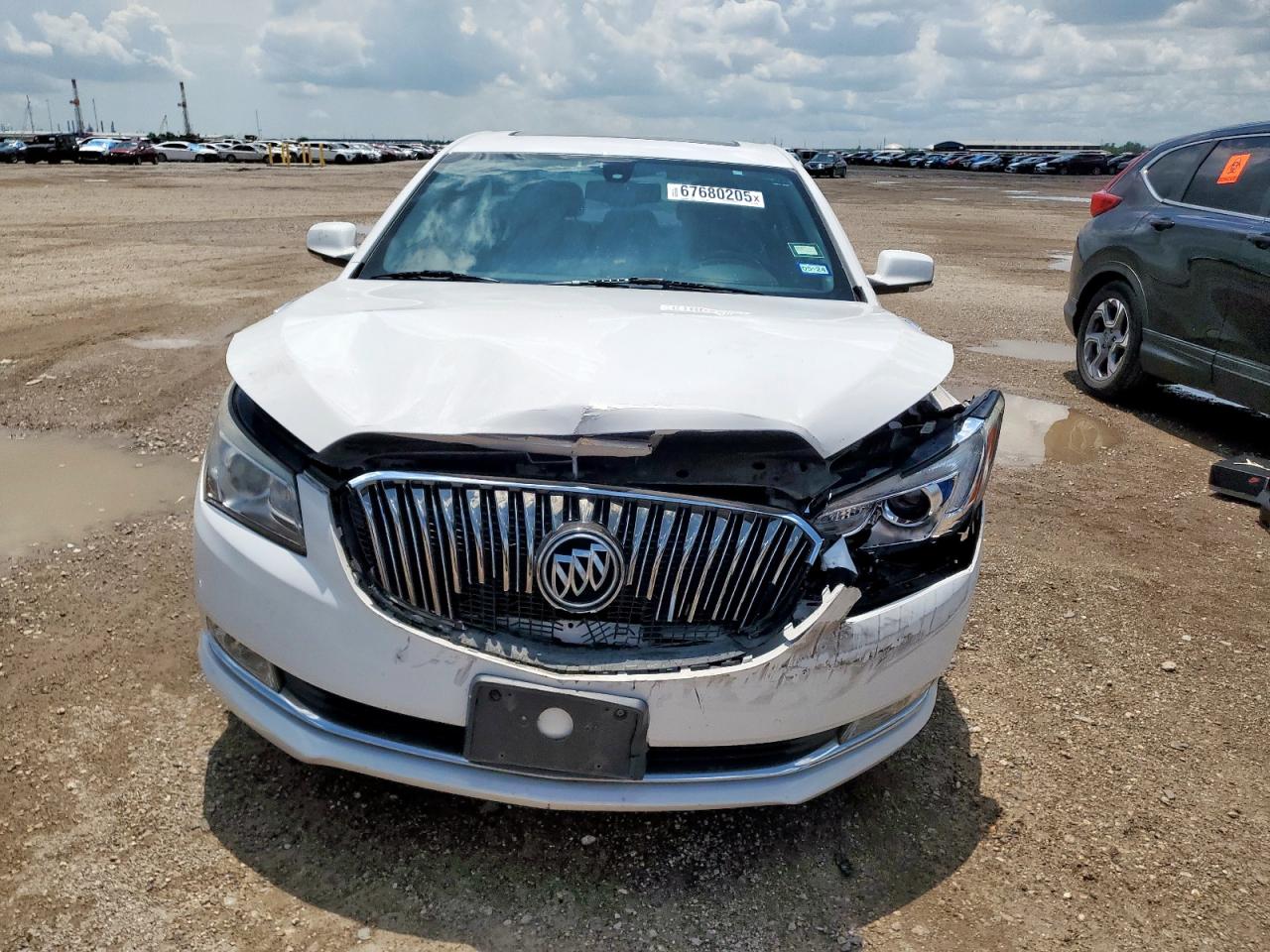Buick LaCrosse Image 5