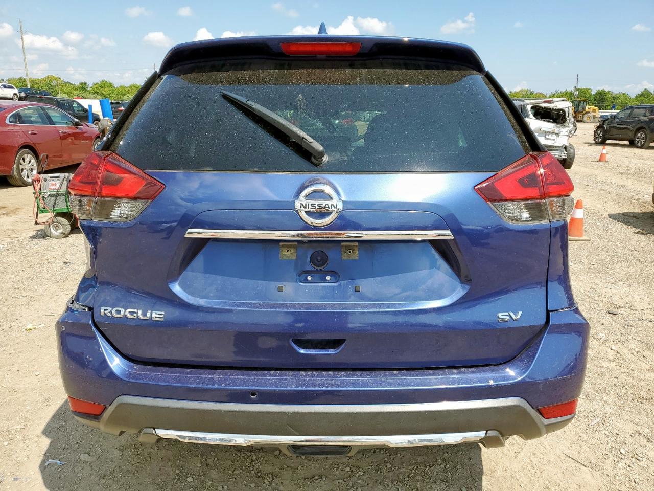 Nissan Rogue S Image 3