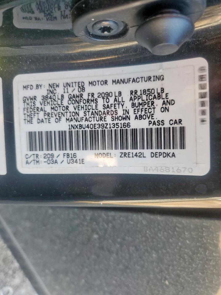 Toyota Corolla Base Image 7