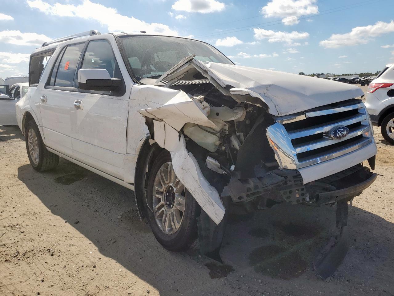 Ford Expedition El Limited Image 2