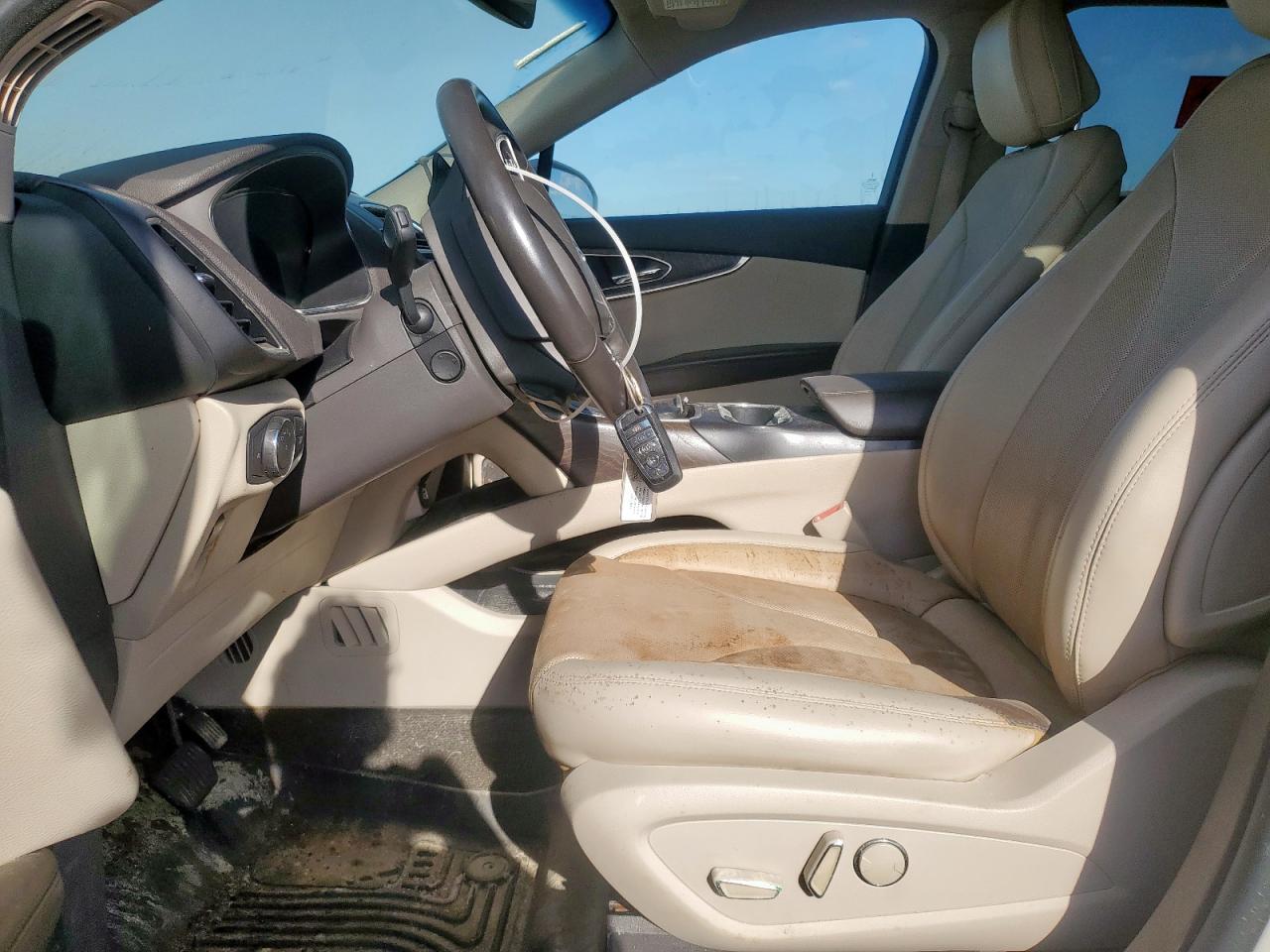 Lincoln Nautilus Reserve Image 5