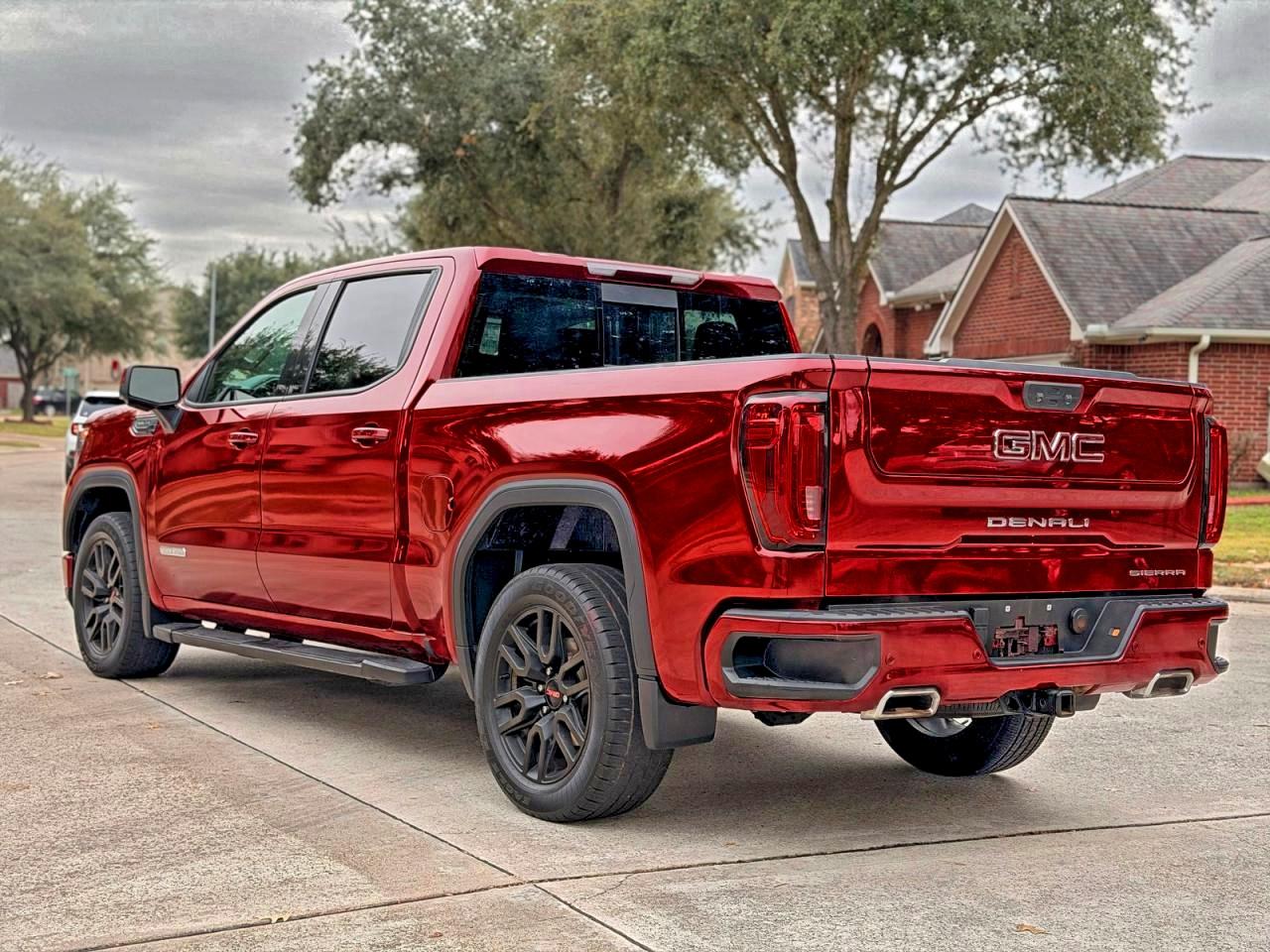 GMC Sierra K1500 Elevation Image 2