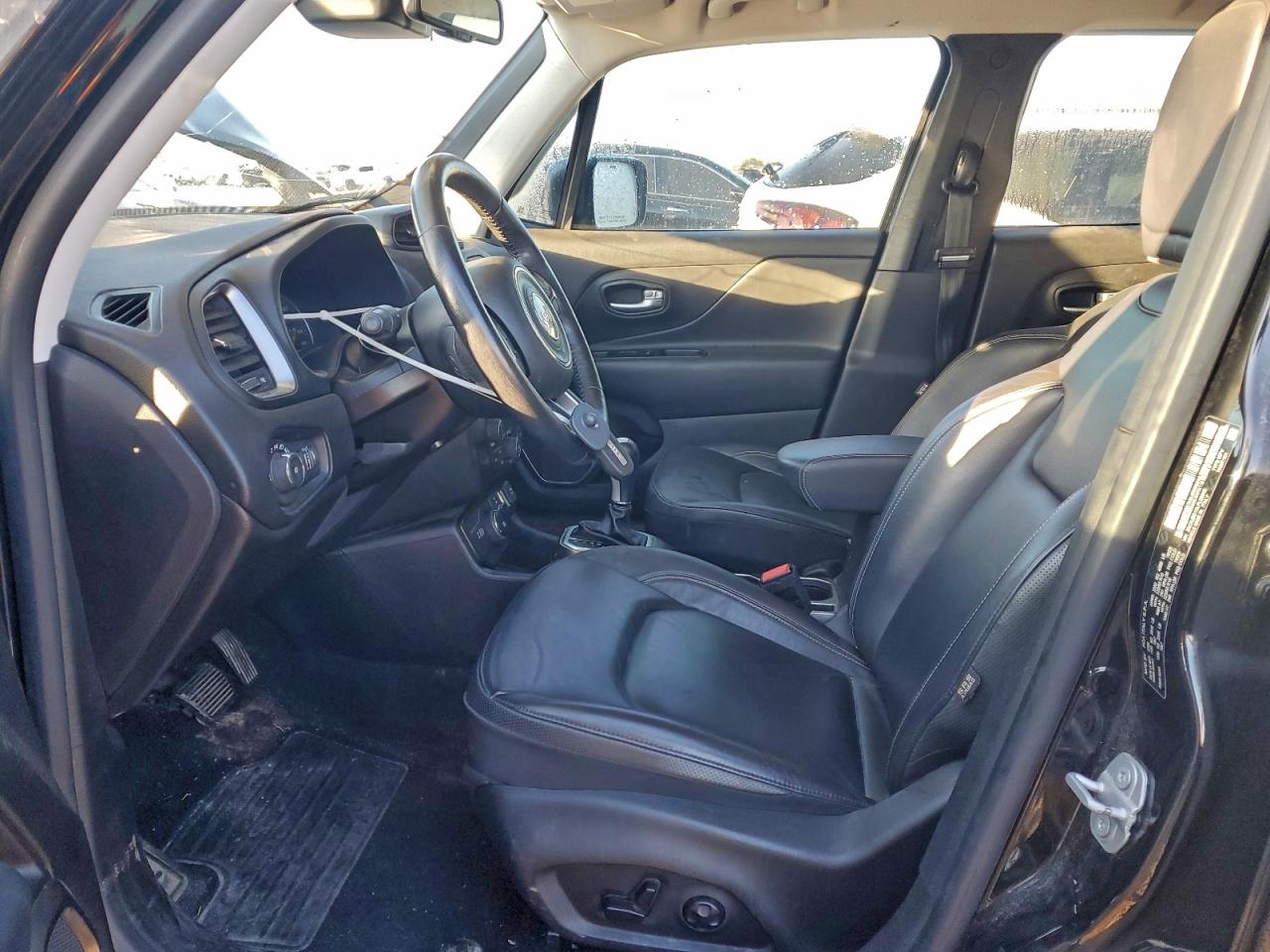 Jeep Renegade Limited Image 9