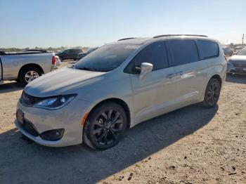  Salvage Chrysler Pacifica