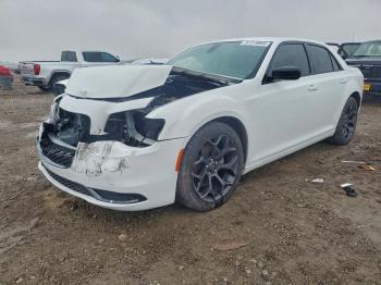  Salvage Chrysler 300
