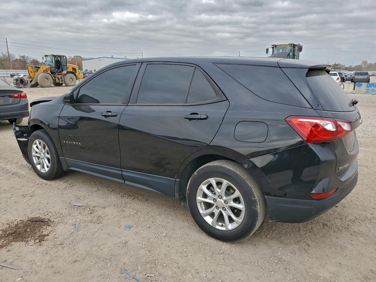 Chevrolet Equinox Ls Image 2