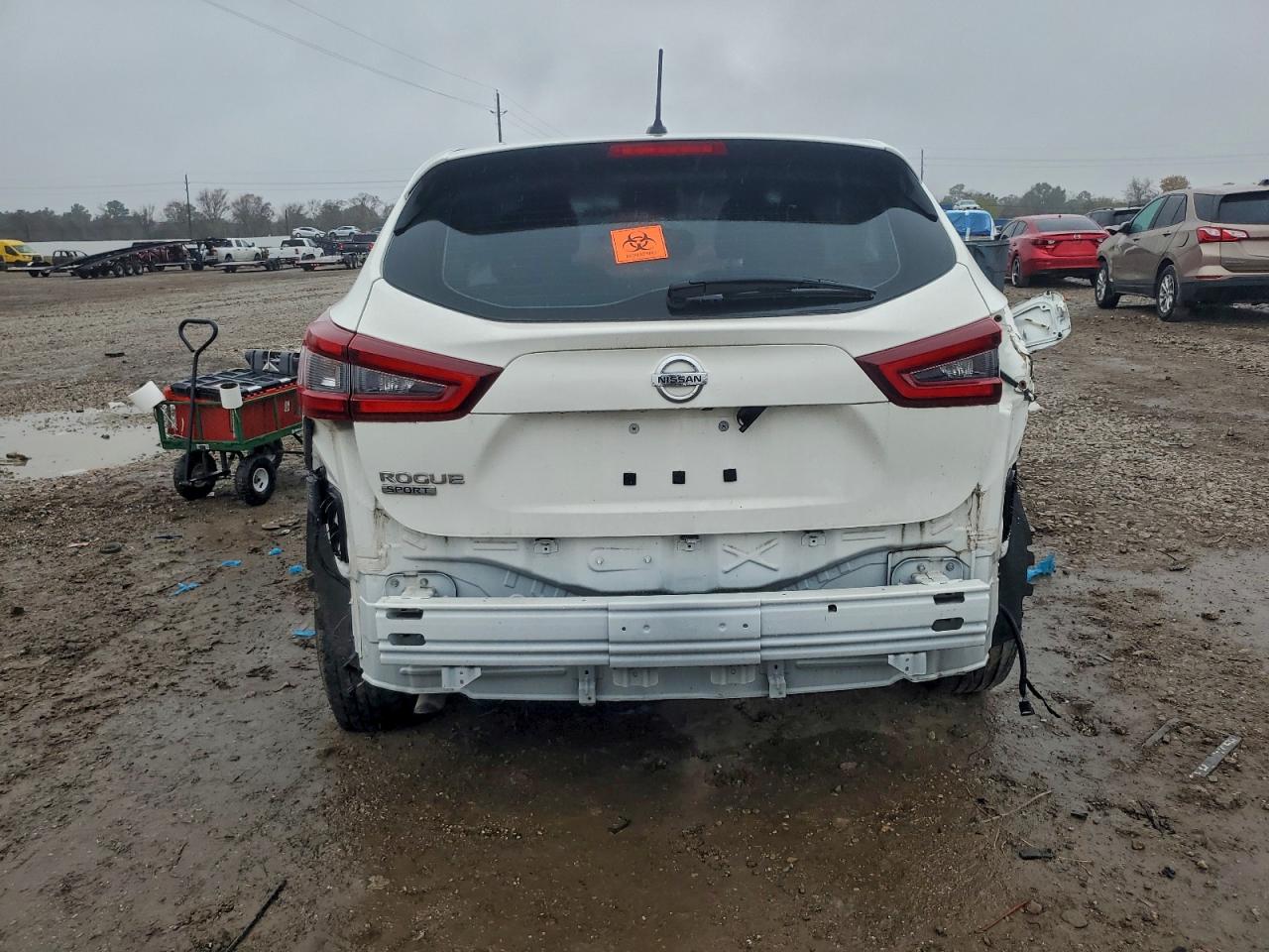 Nissan Rogue S Image 6