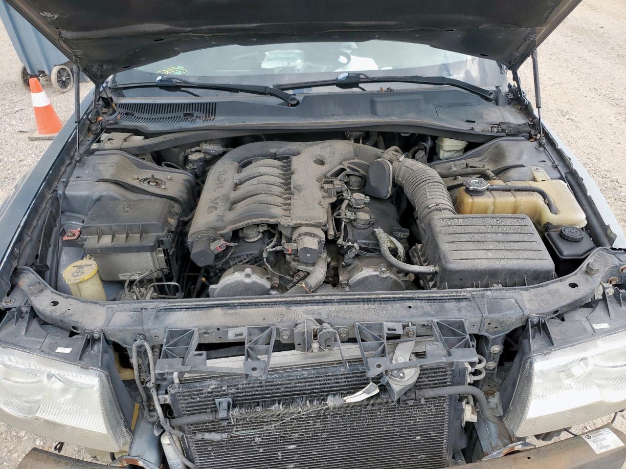 Chrysler 300 Touring Image 9