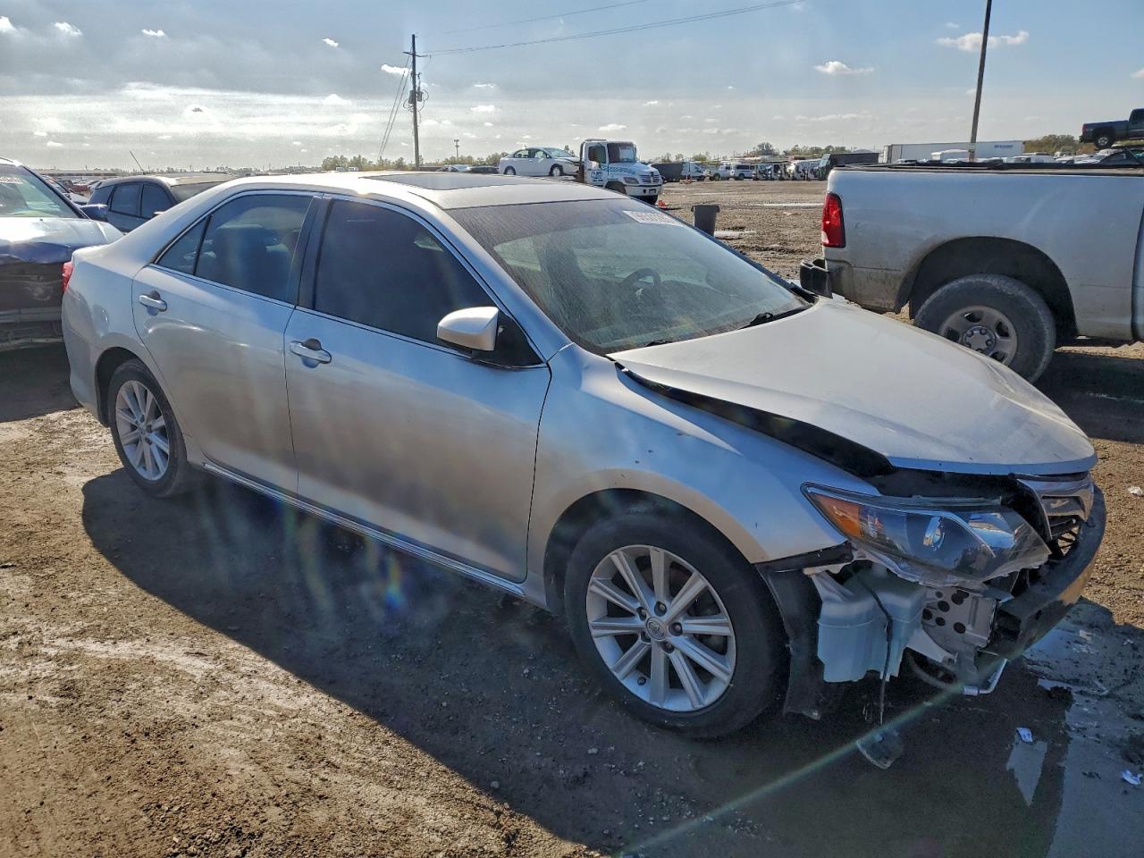 Toyota Camry L Image 6